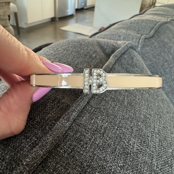 Henri Bendel Clasp Bracelet - Picture 2 of 4